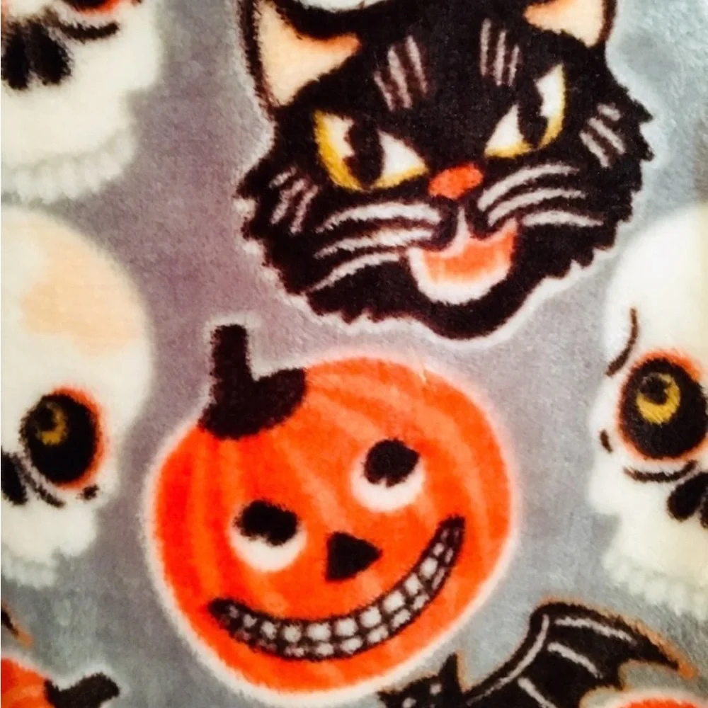 Halloween Vintage Images Throw Blanket Black Cats Skulls JOL Pumpkins Bats Plush
